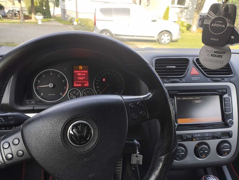 VW Scirocco 2.0 benzyna 200KM