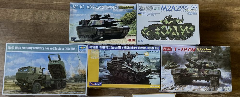 Збірні пластикові моделі української техніки