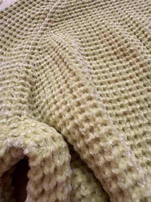 Вʼязана кофтинка