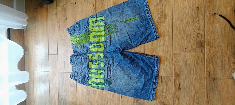 Spodnie krótkie Mass denim