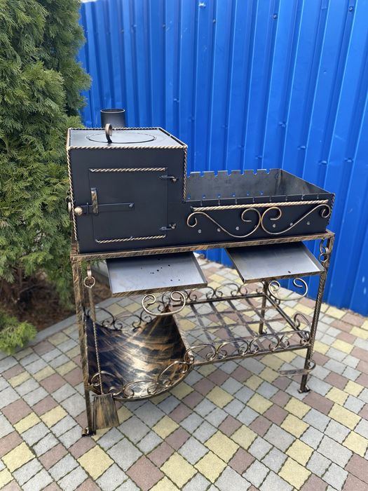 Мангал кований з піччю і столиком: