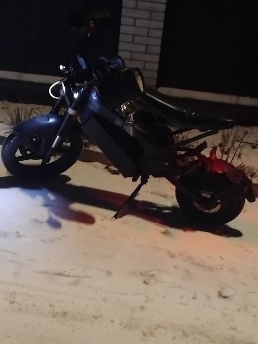 Кросовий електробайк