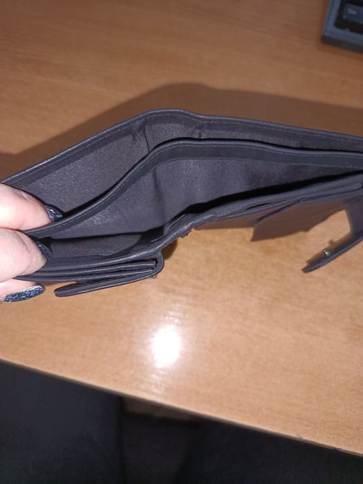 Продам новий  шкіряний чоловічий гаманець!