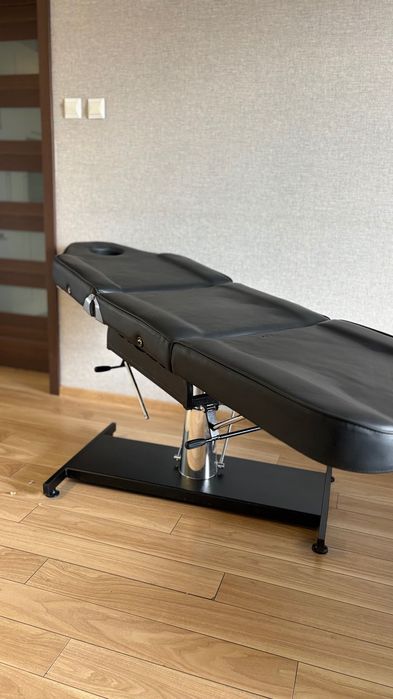 Fotel kosmetyczny hydrauliczny Sillon 210 DH
