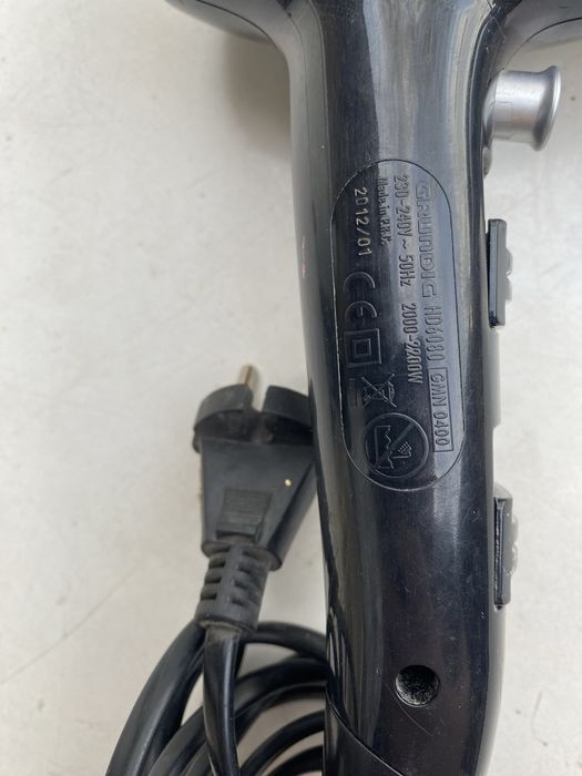 Фен для волосся з іонізацією grundigg silver crest 2300 ват