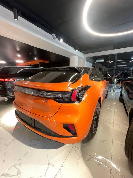 Zeekr 001 2024 модельний 2025