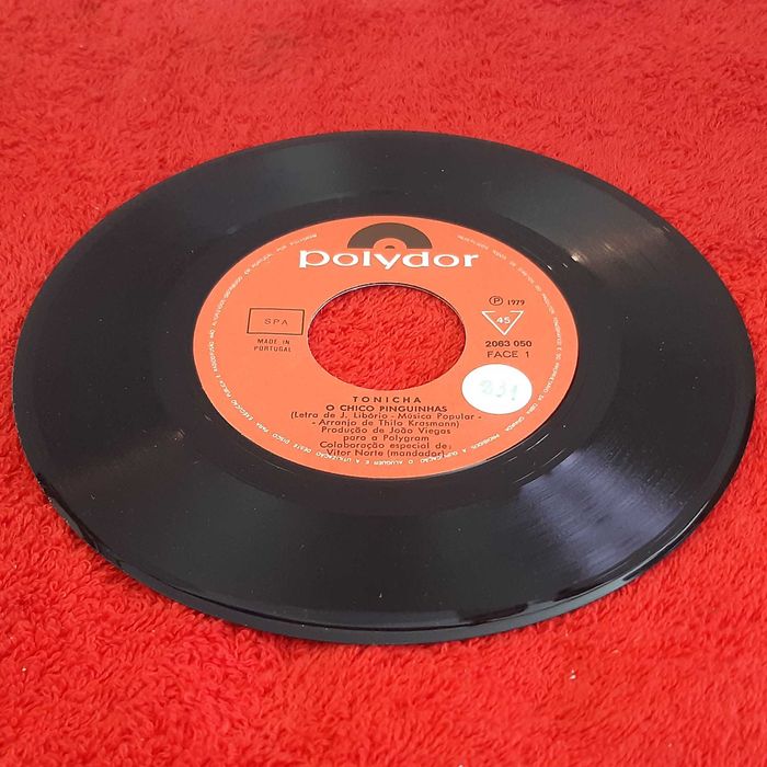 Disco Vinil Single Tonicha - O Chico Pinguinhas / Quadrilha de Cinfães