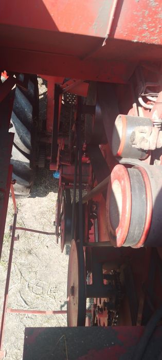 Продам комбайн масей фергісон 240