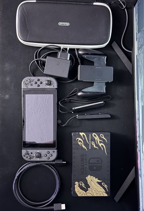 Nintendo Switch Monster Hunter Rise Edition