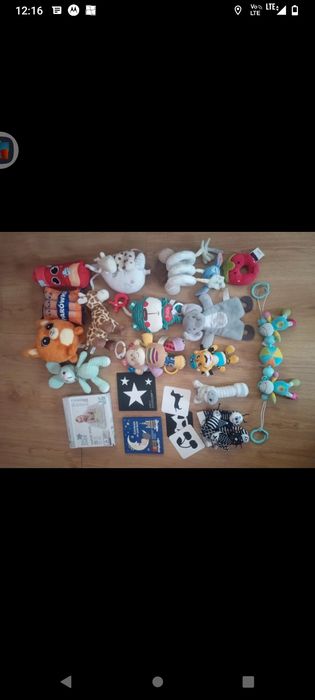 Mix zabawek dla niemowlaka