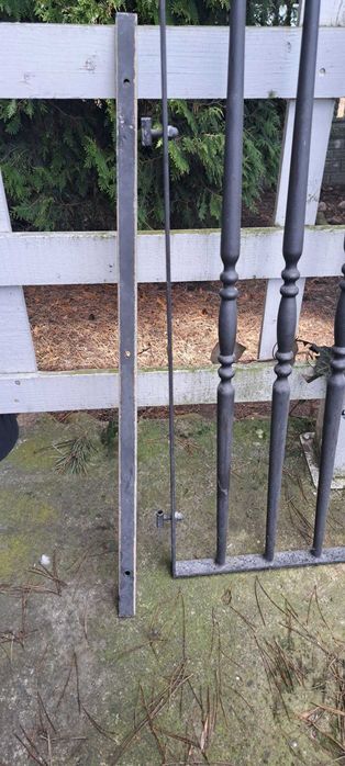 Metalowa bramka/furtka zabezpieczająca