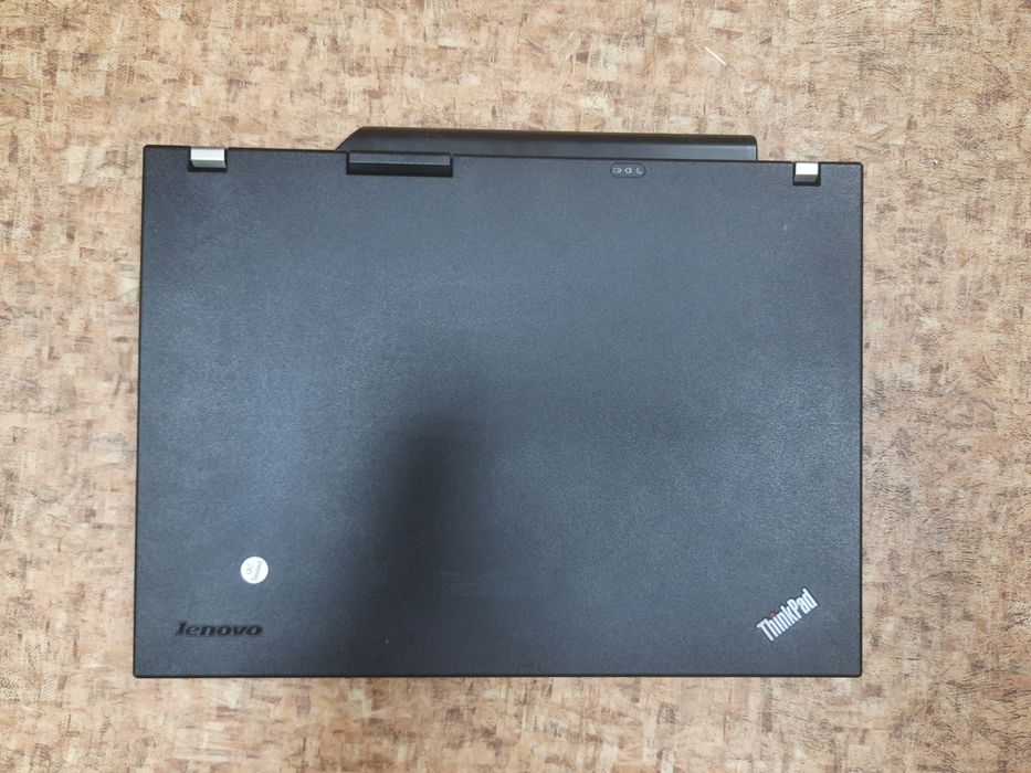 Продам  ноутбук Lenovo Thinkpad  R500 Core2Duo P8700 /DDR3 4gb/SSD 120