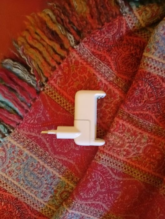 Apple iMac 21.5 cała z klawiaturą i myszką
