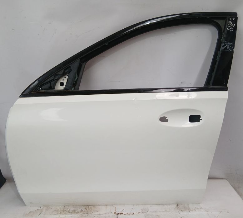 Porta frente esquerda MERCEDES-BENZ Classe C Carrinha (S206)