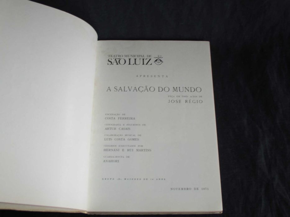 Livro A Salvação do Mundo Peça em três Actos José Régio