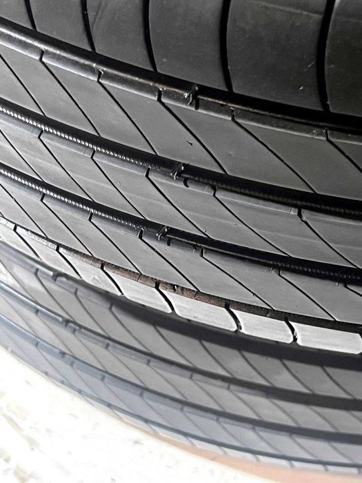 Pneus Michelin e-Primacy - 205/55/19 - Excelentes