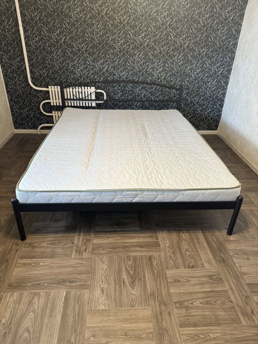 Кровать металлическая