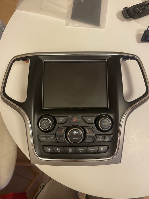 Radio do jeep grand cherokiee 2017
