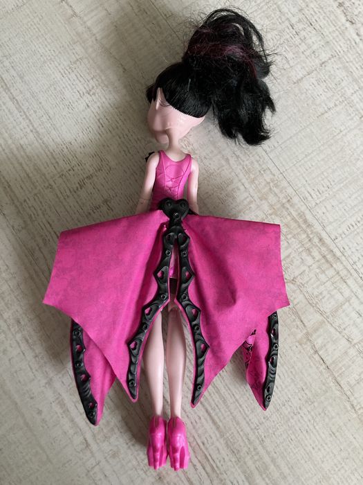 Monster High Draculaura interaktywna firmy Mattel