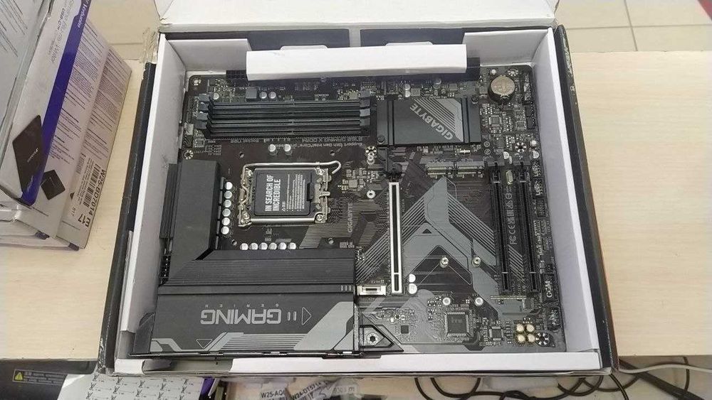 Материнська плата Gigabyte B760 Gaming X DDR4 Socket 1700