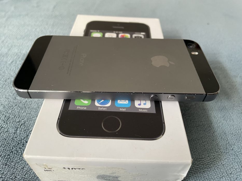 Iphone 5s 16GB Space Grey Desbloqueado