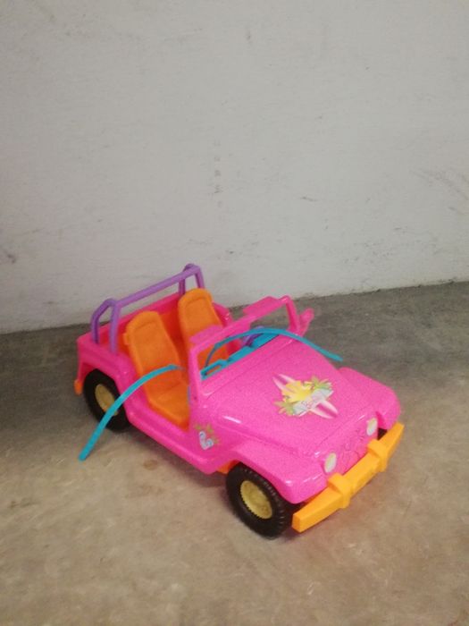 Samochód dla lalek Barbie