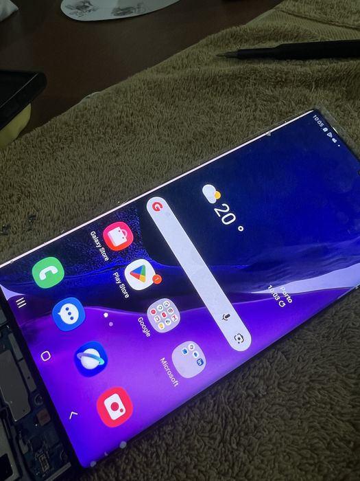Samsung note 20 ultra display