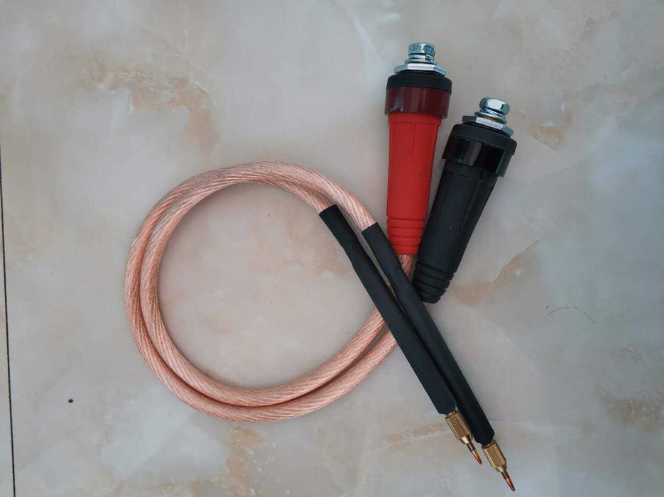 Комплект сварочных кабелей 25кв с держателем электрода точечной сварки