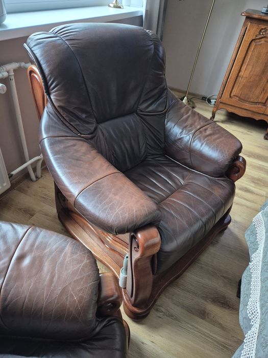 Zestaw mebli salonowych skórzanych