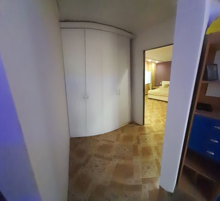 Дом с бассейном.