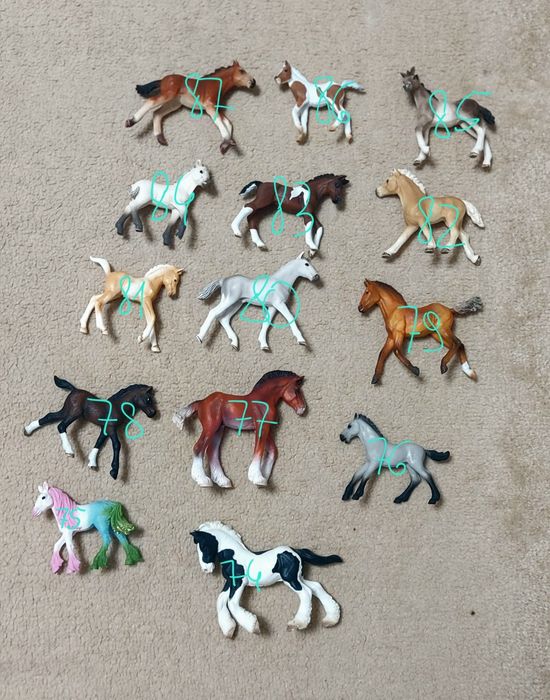 Konie Schleich plus akcesoria.