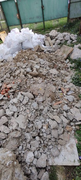 Каміння бетон на підсипку