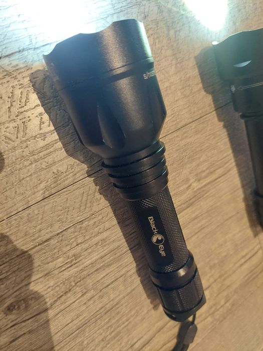 Lanterna tática LED Mactronic Black Eye - Bom estado