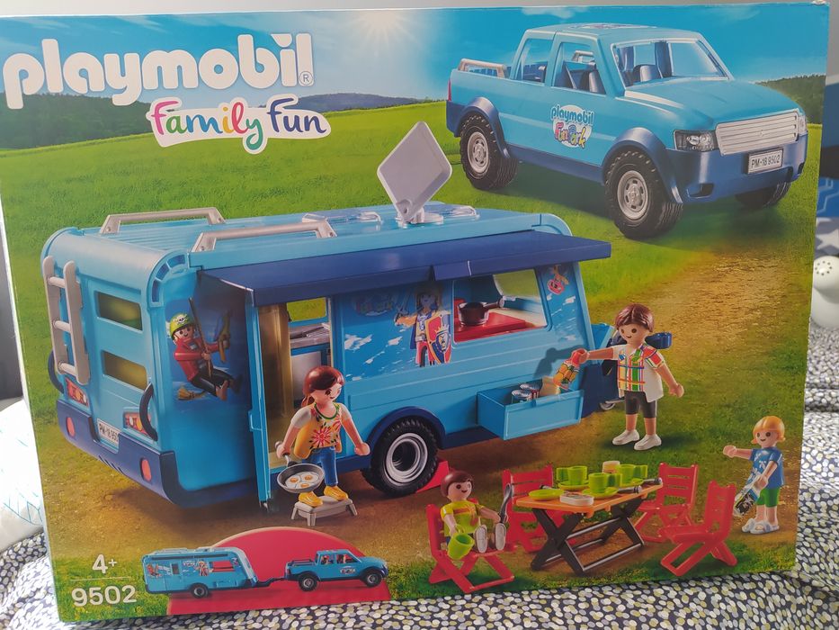 Playmobil 9502 Family Fun Kamper z przyczepą