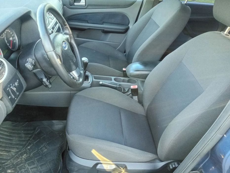 Ford Focus Focus 1.6 B Kombi klimatronik Super alu 16