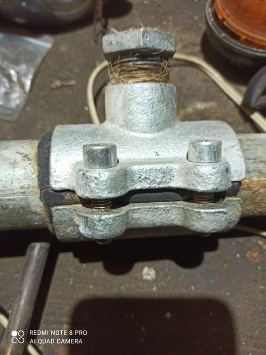 Чугуна врезка на трубу 43мм виводом 1/2