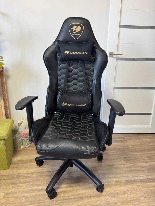Крісло Cougar Armor One Royal Б\В