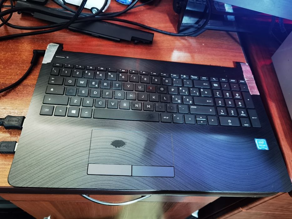 Ноутбук HP на запчастини