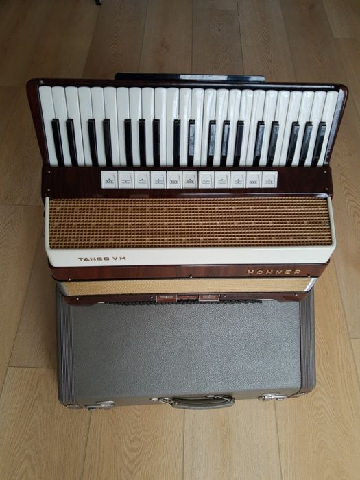 Akordeon Hohner TANGO V M MUSETTE 120 b. 4/5 chóry,lekki 10kg,jak NOWY