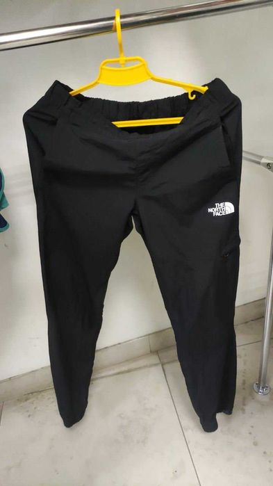 спортивні штани розмір С the north face
