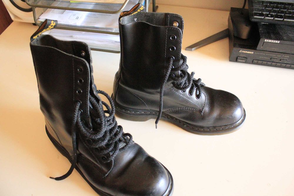 Dr. Martens Tamanho 41 (Serve 42)