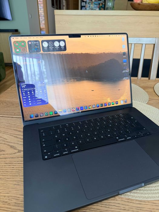 MacBook Pro 16 M3 Max 36GB 1TB Space Black | 100% bateria | Apple Store
