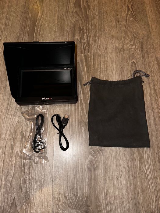 Monitor de Campo Viltrox DC-70 II 4K – 7″ + c/Bateria NP-F + Pára-sol