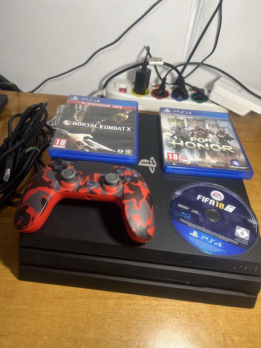 Konsola PS4  Pro  1 Tb