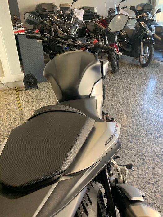 Honda CB 500 FA de 2021 com 543 Kms, Absolutamente "como Nova". Nacional com Revisōes Honda