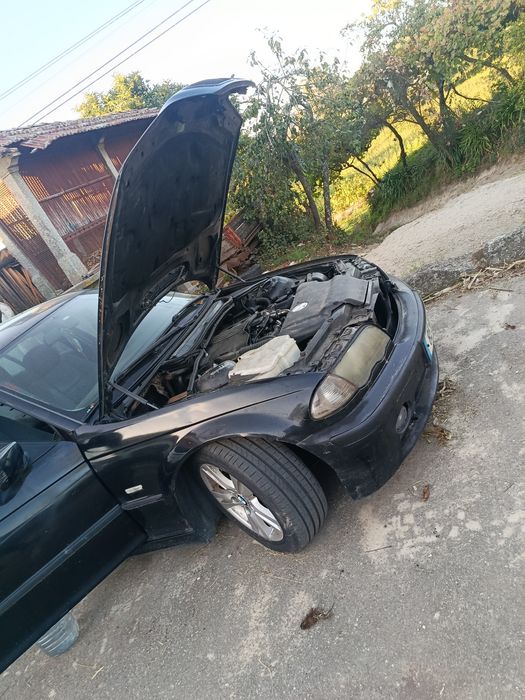 Vendo BMW e46 136 para peças ou inteira — photo 4