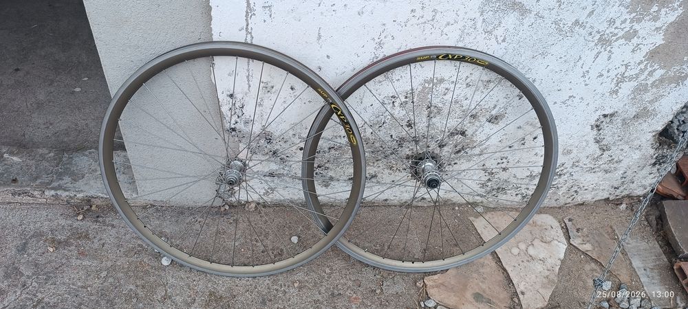 Rodas 700 mavic  CPX 30 DOURADAS