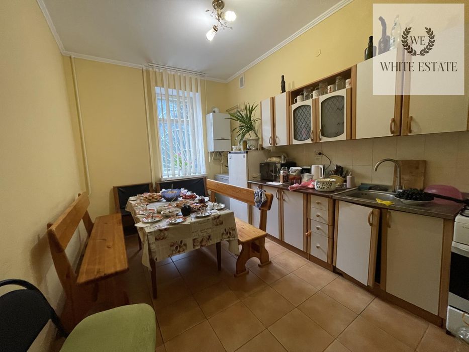 Приміщення в районі Бам