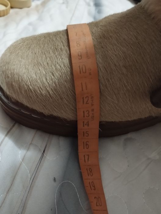 Унти з натурального меха.