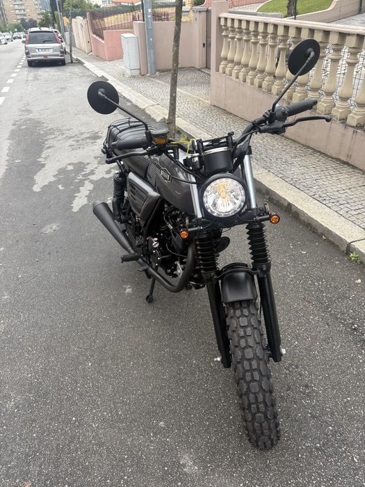 Bullit Bluroc 125 ( 980 km )